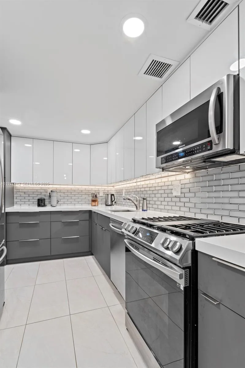3140 S Ocean Dr # 511, Hallandale Beach, FL 33009 photo 8