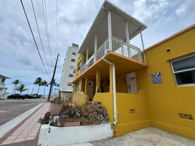 300 Georgia Street # 1-5, Hollywood, FL 33019 photo 5
