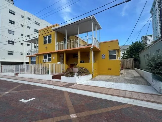 300 Georgia Street # 1-5, Hollywood, FL 33019 photo 6