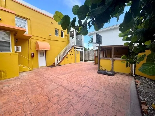 300 Georgia Street # 1-5, Hollywood, FL 33019 photo 7