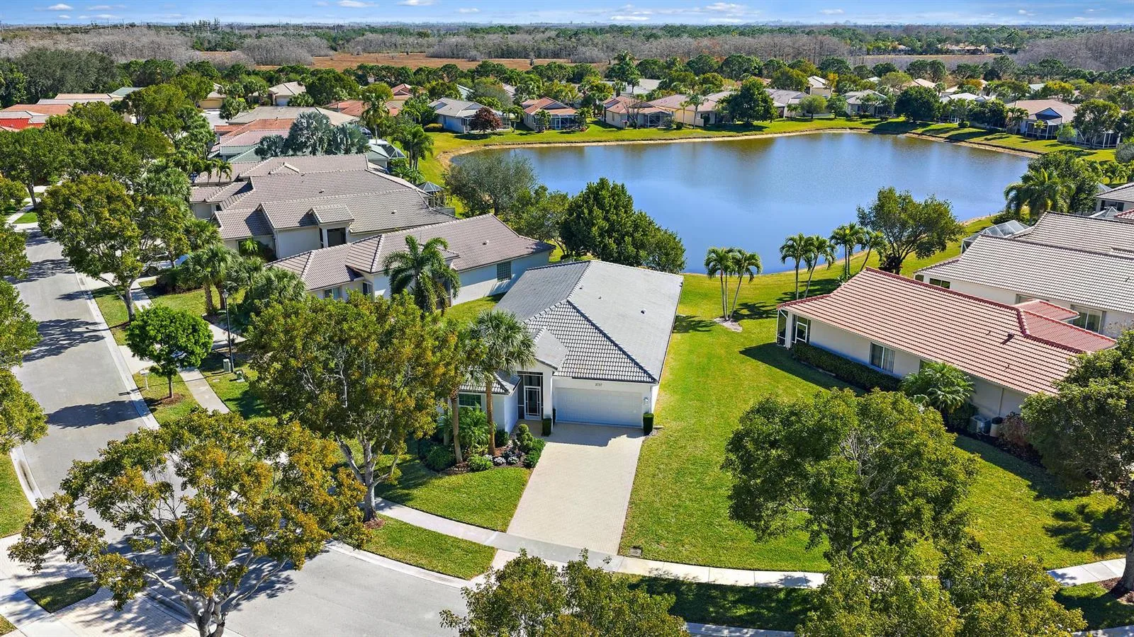 2737 Clipper Circle, West Palm Beach, FL 33411