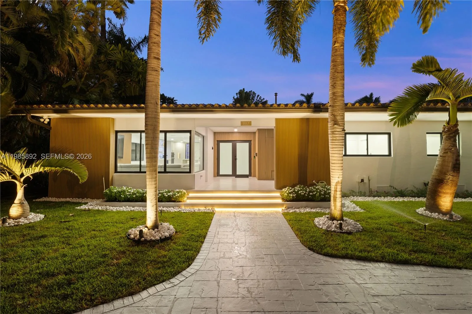 1117 Adams st, Hollywood, FL 33019 photo 3