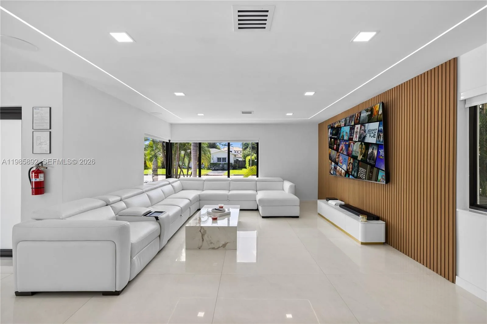 1117 Adams st, Hollywood, FL 33019 photo 5