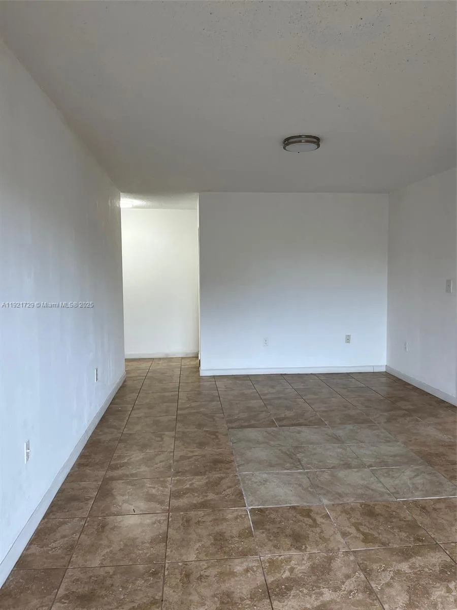 13500 NE 3rd Ct # 402, North Miami, FL 33161