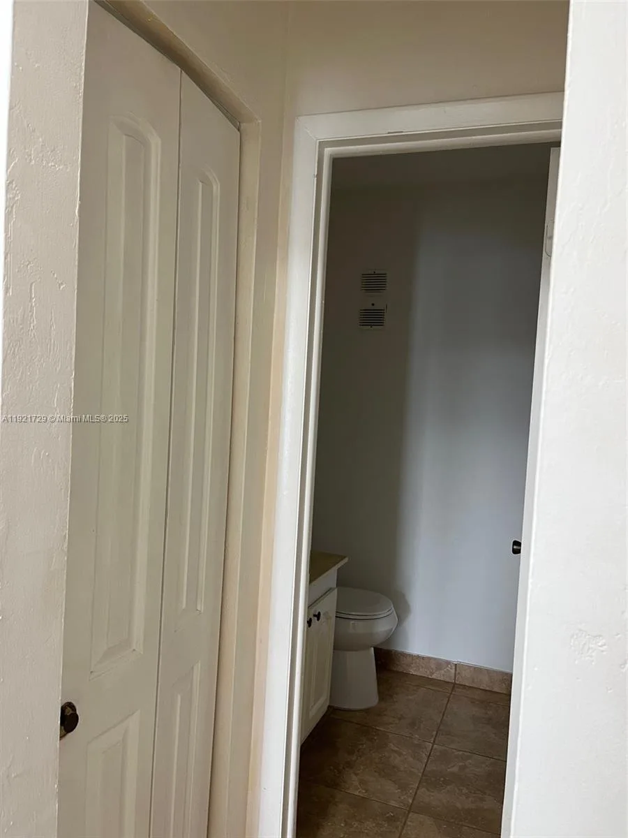 13500 NE 3rd Ct # 402, North Miami, FL 33161 photo 6