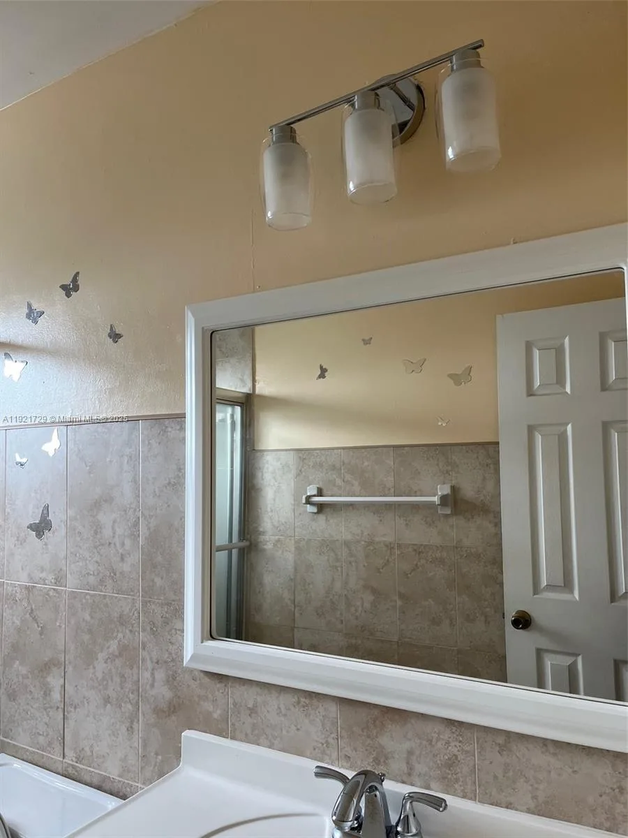 13500 NE 3rd Ct # 402, North Miami, FL 33161 photo 8