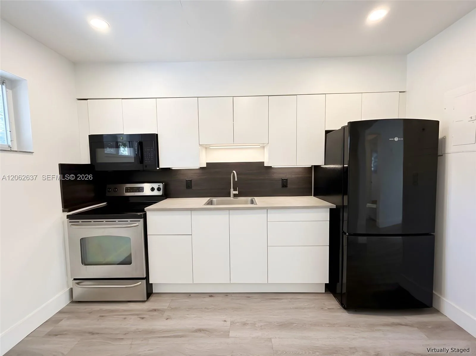132 SW 20th Ave # 132, Miami, FL 33135 photo 2