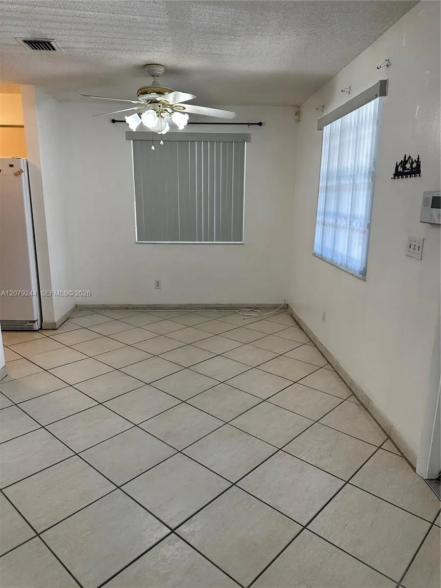 6104 Pierce St, Hollywood, FL 33024 photo 5