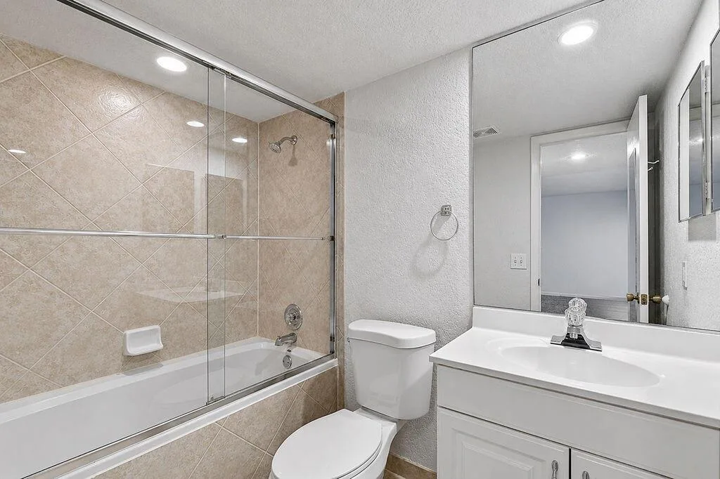 2322 S Cypress Bend Drive # 311, Pompano Beach, FL 33069 photo 10