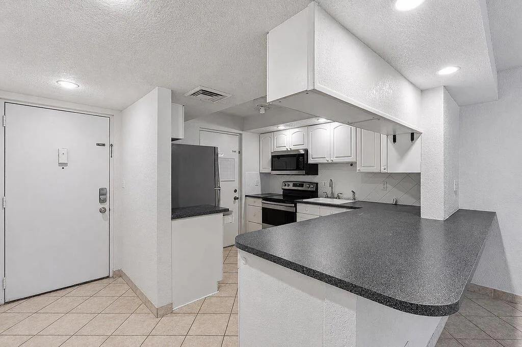 2322 S Cypress Bend Drive # 311, Pompano Beach, FL 33069 photo 4