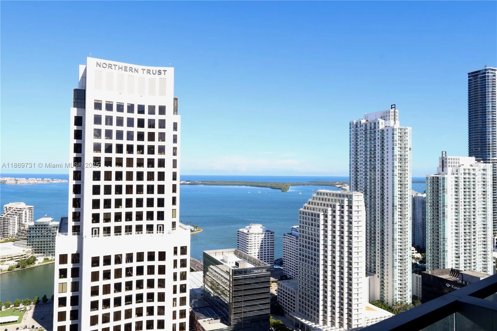 68 SE 6th St # 3607, Miami, FL 33131