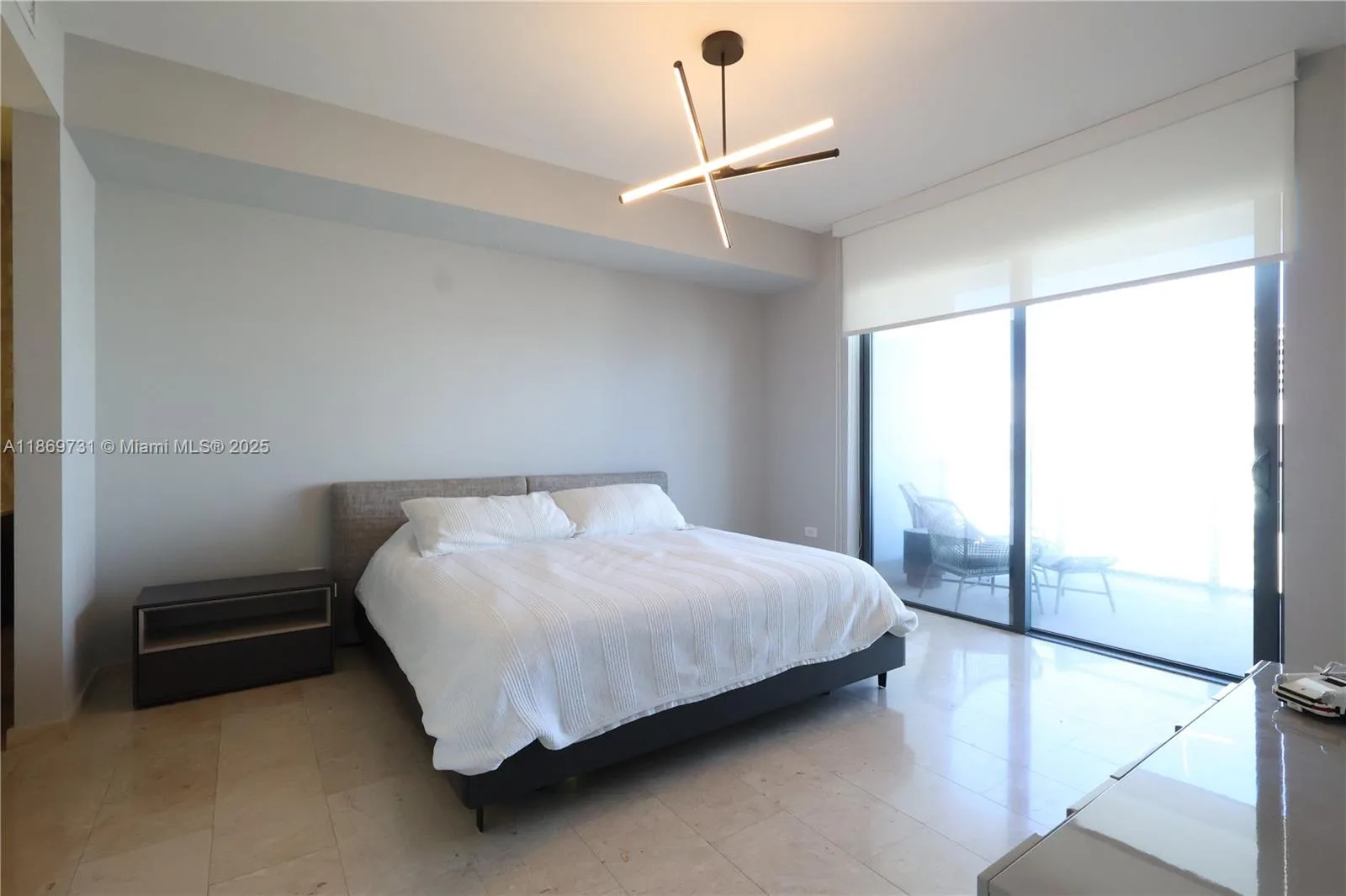 68 SE 6th St # 3607, Miami, FL 33131 photo 9