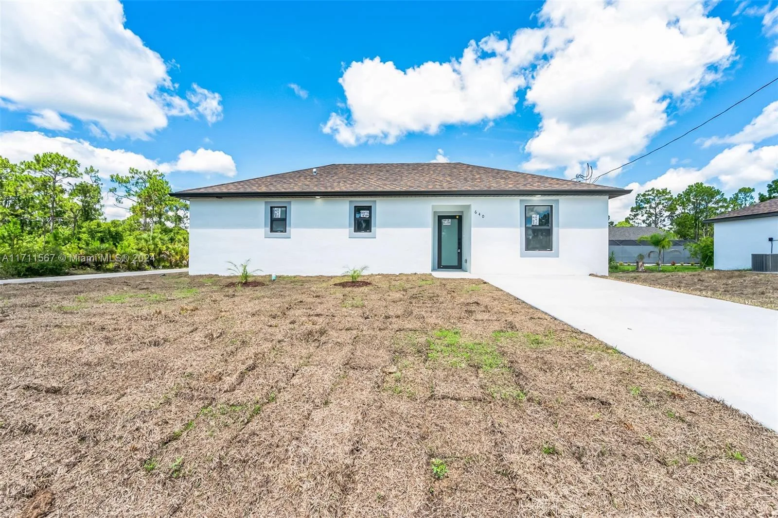625 Flamingo, Lehigh Acres, FL 33974 photo 2
