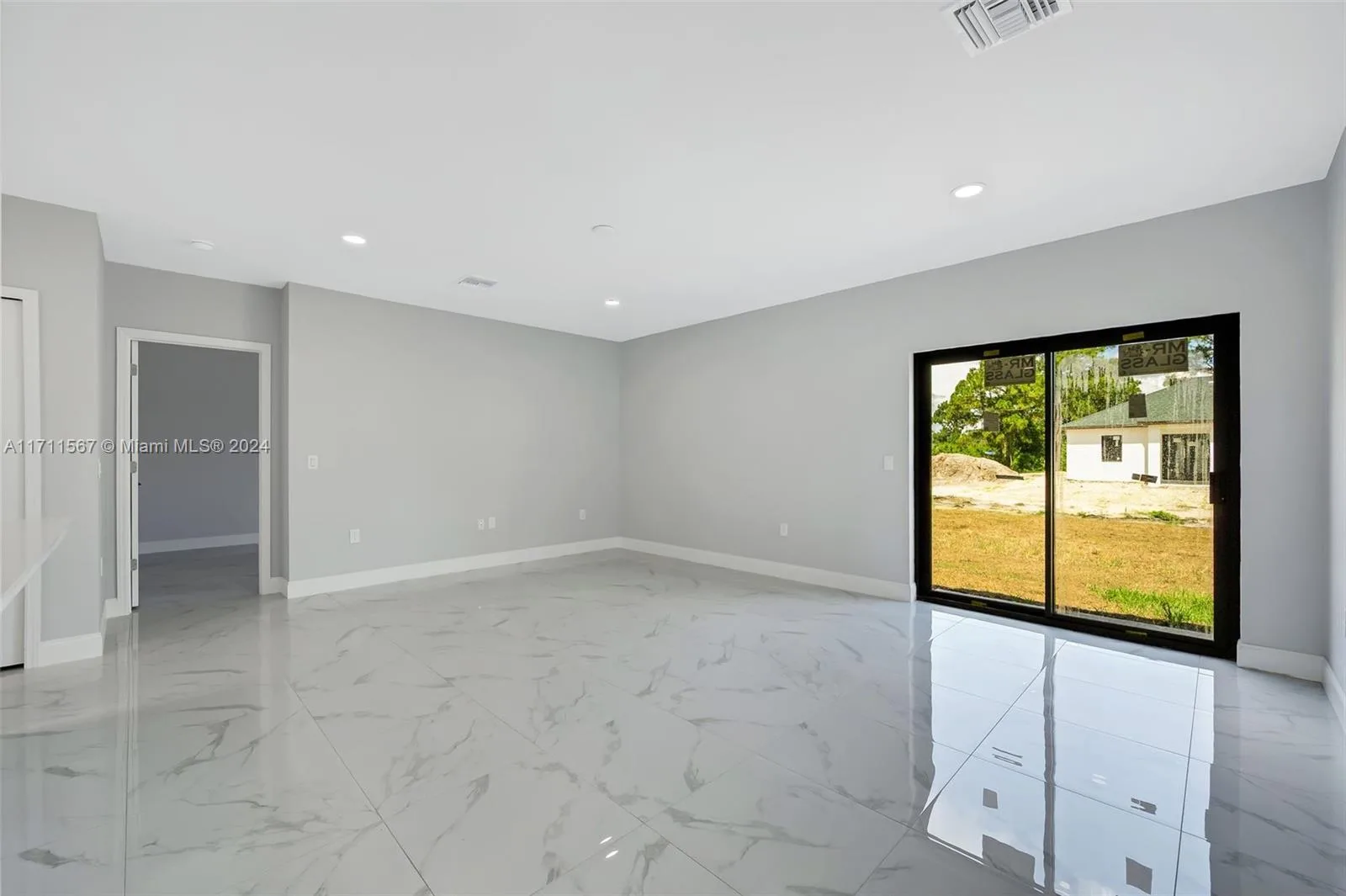 625 Flamingo, Lehigh Acres, FL 33974 photo 4