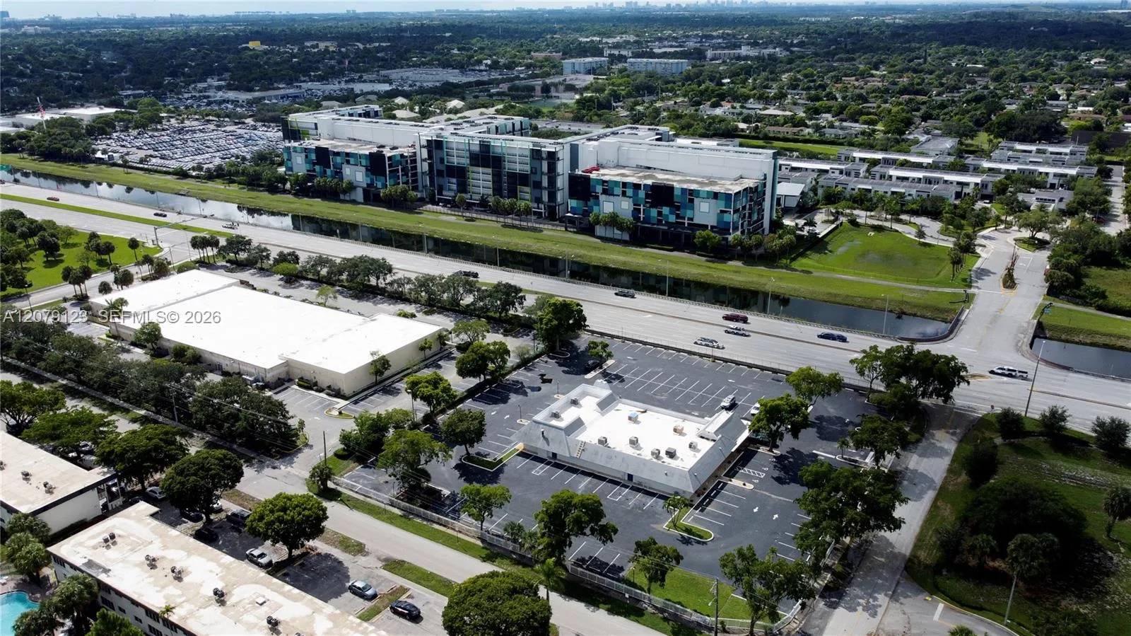 4441 W Sunrise Blvd, Plantation, FL 33313