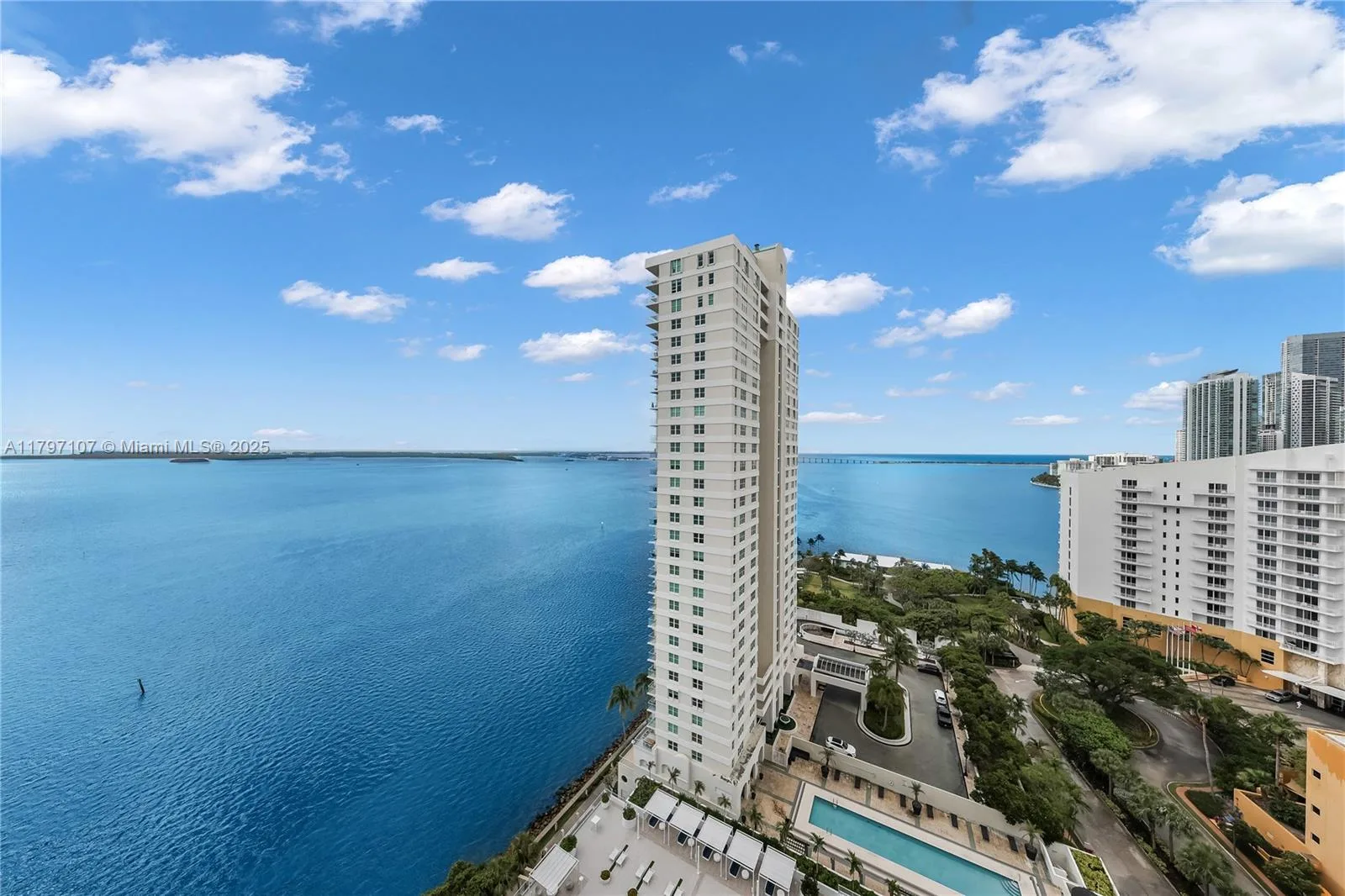 770 Claughton Island Dr # PH-26, Miami, FL 33131 photo 9