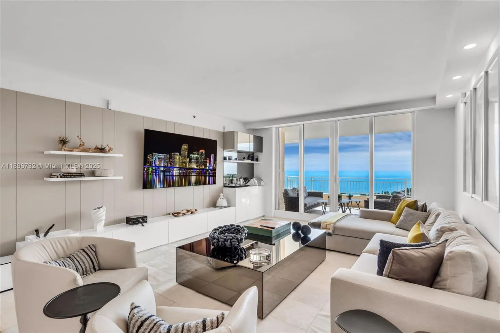 791 Crandon Blvd # 1404, Key Biscayne, FL 33149