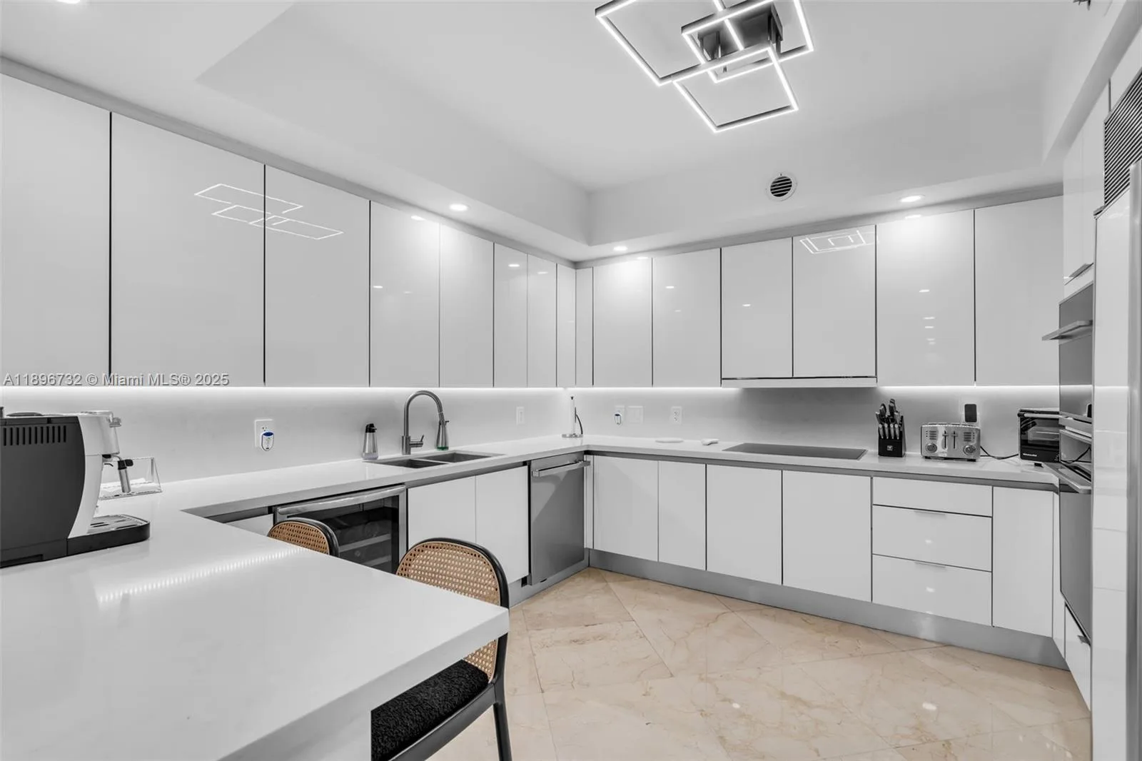 791 Crandon Blvd # 1404, Key Biscayne, FL 33149 photo 13
