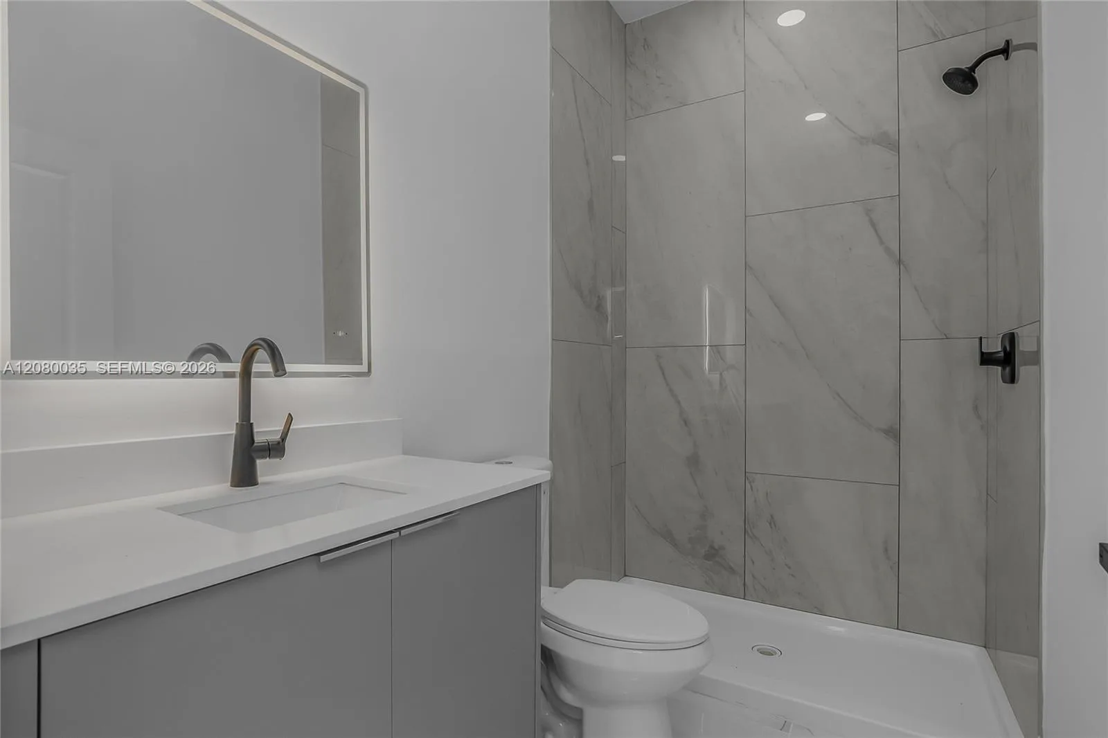 2035 NE 9th Ave, Cape Coral, FL 33909 photo 13