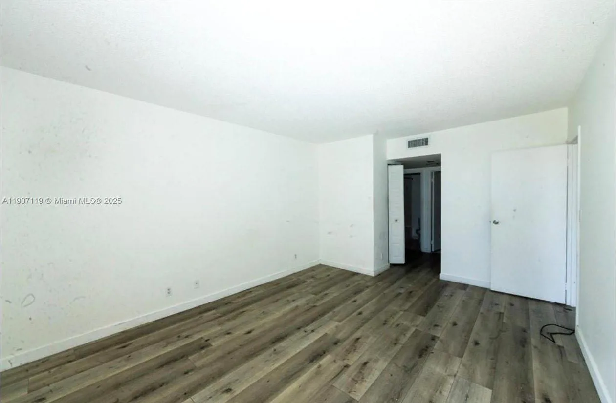 20379 W Country Club Dr # 737, Aventura, FL 33180 photo 12