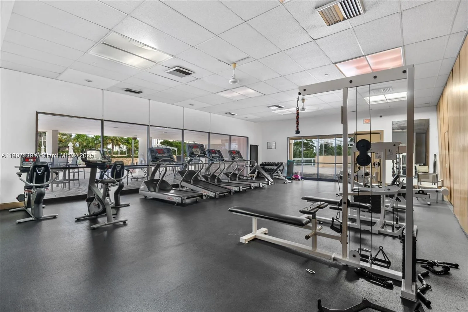 20379 W Country Club Dr # 737, Aventura, FL 33180 photo 5