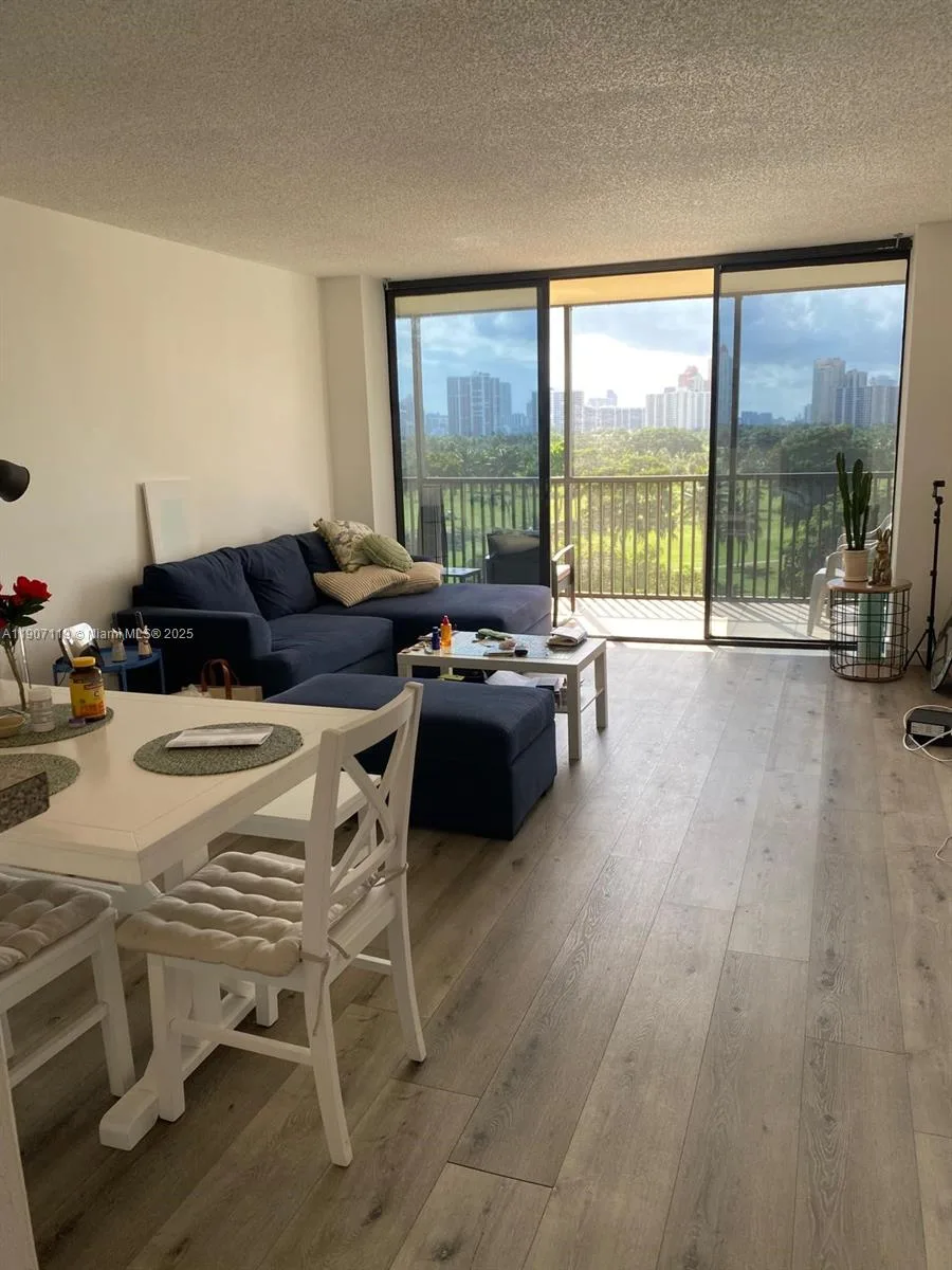 20379 W Country Club Dr # 737, Aventura, FL 33180 photo 8