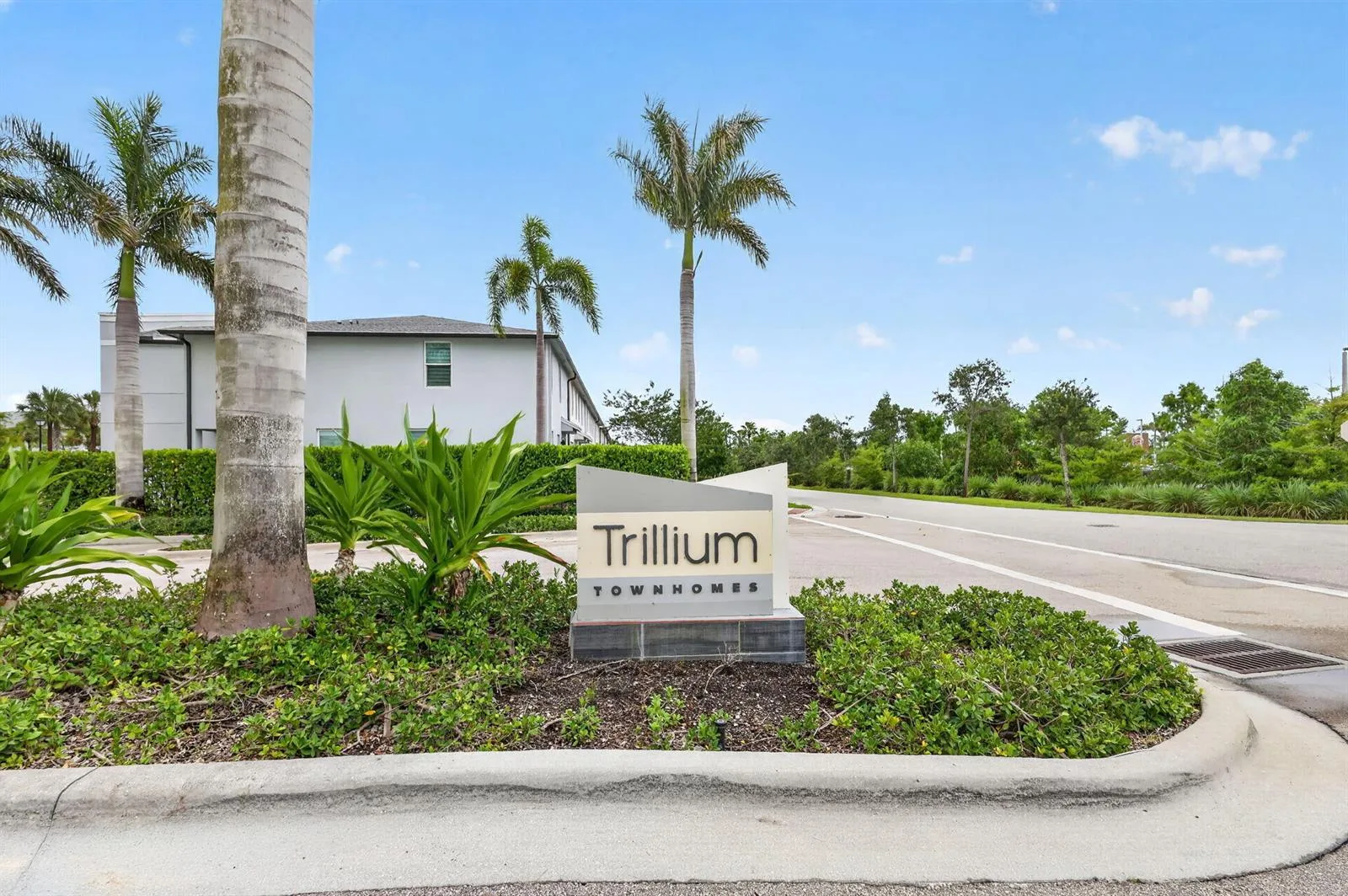 2410 SE Tarvest Way, Stuart, FL 34997