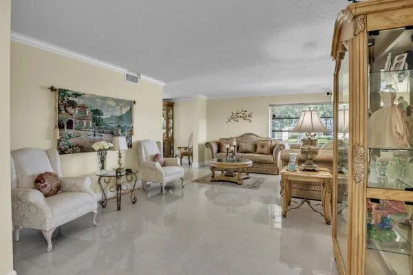 6431 Olde Moat Way, Davie, FL 33331 photo 12