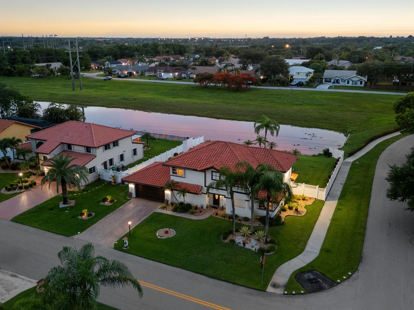 6431 Olde Moat Way, Davie, FL 33331 photo 8