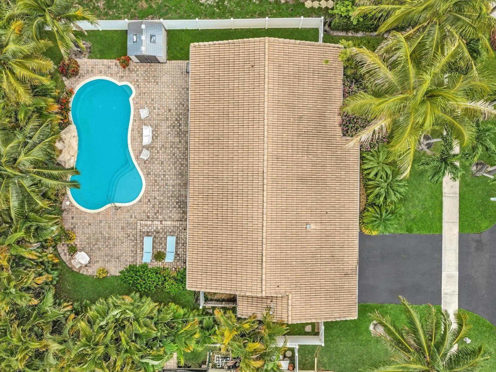 11 FOREST HILLS Lane, Boca Raton, FL 33431 photo 2