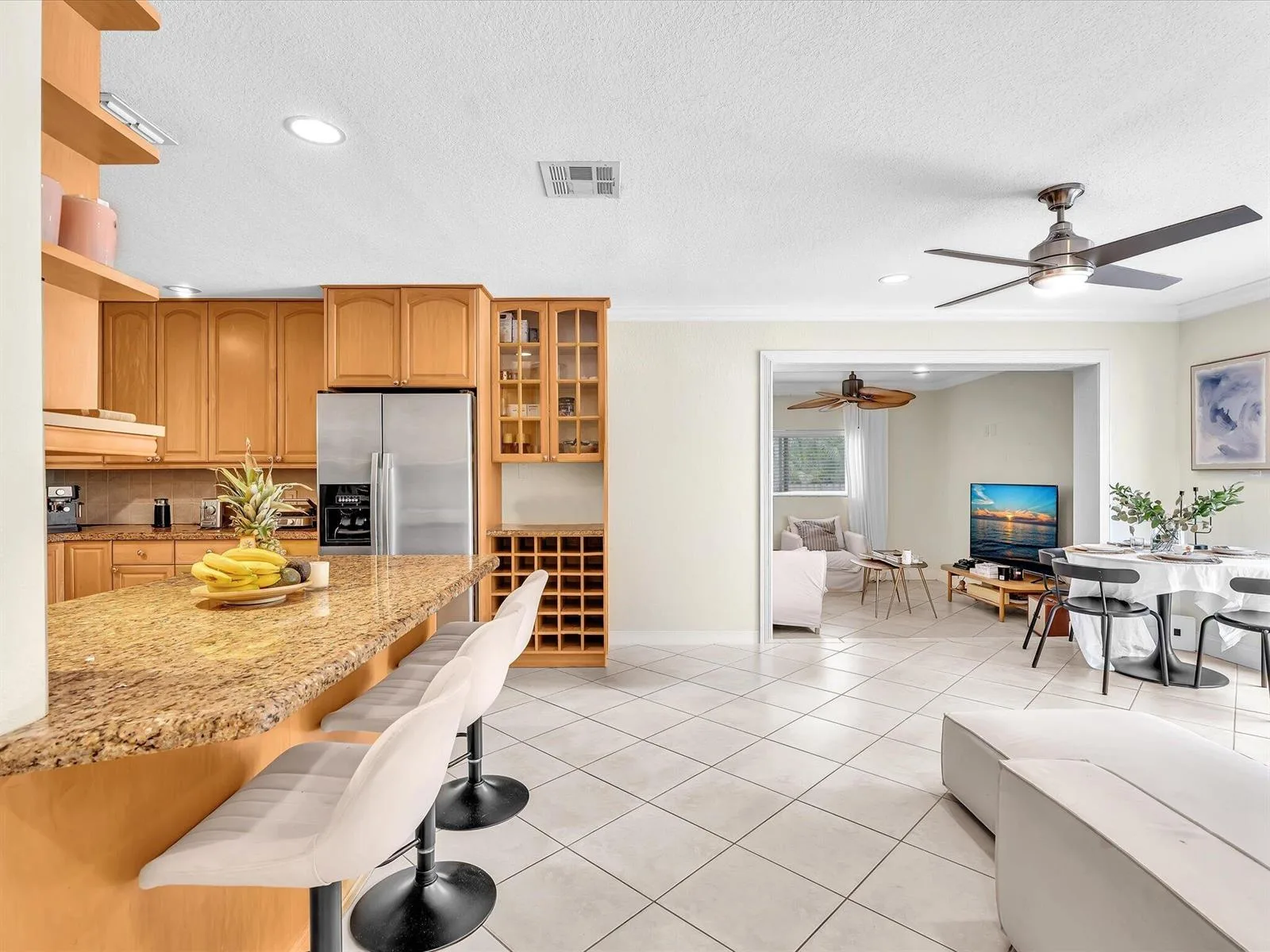 11 FOREST HILLS Lane, Boca Raton, FL 33431 photo 5