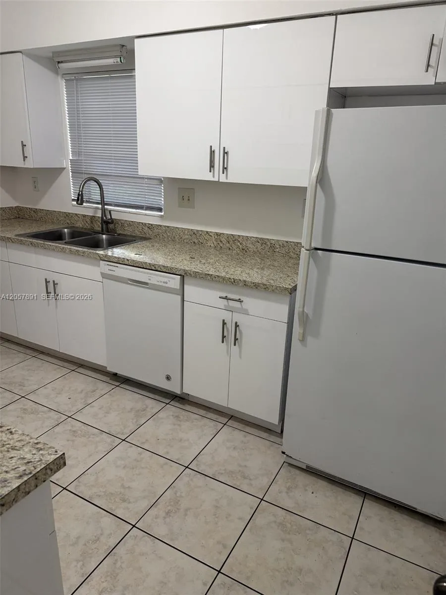 4855 University Dr # 4855, Coral Gables, FL 33146 photo 8