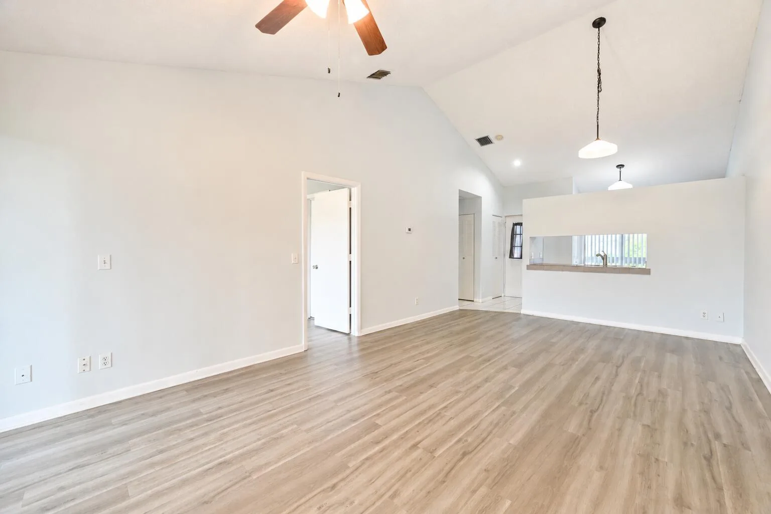 1431 NE 14th Court, Jensen Beach, FL 34957 photo 2