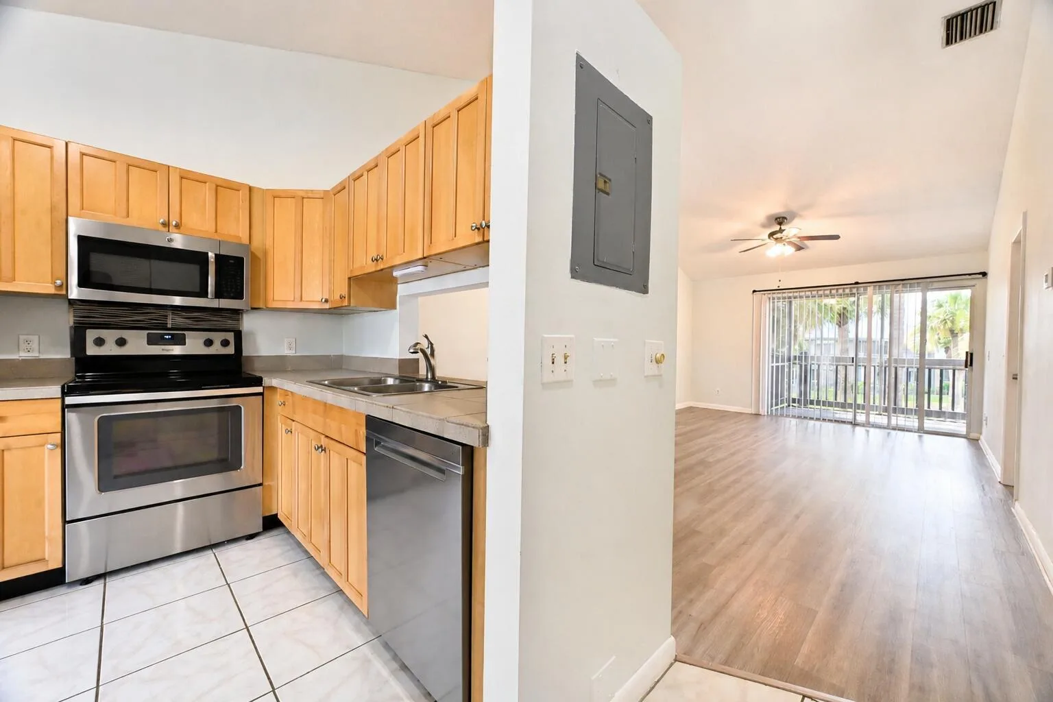 1431 NE 14th Court, Jensen Beach, FL 34957 photo 3
