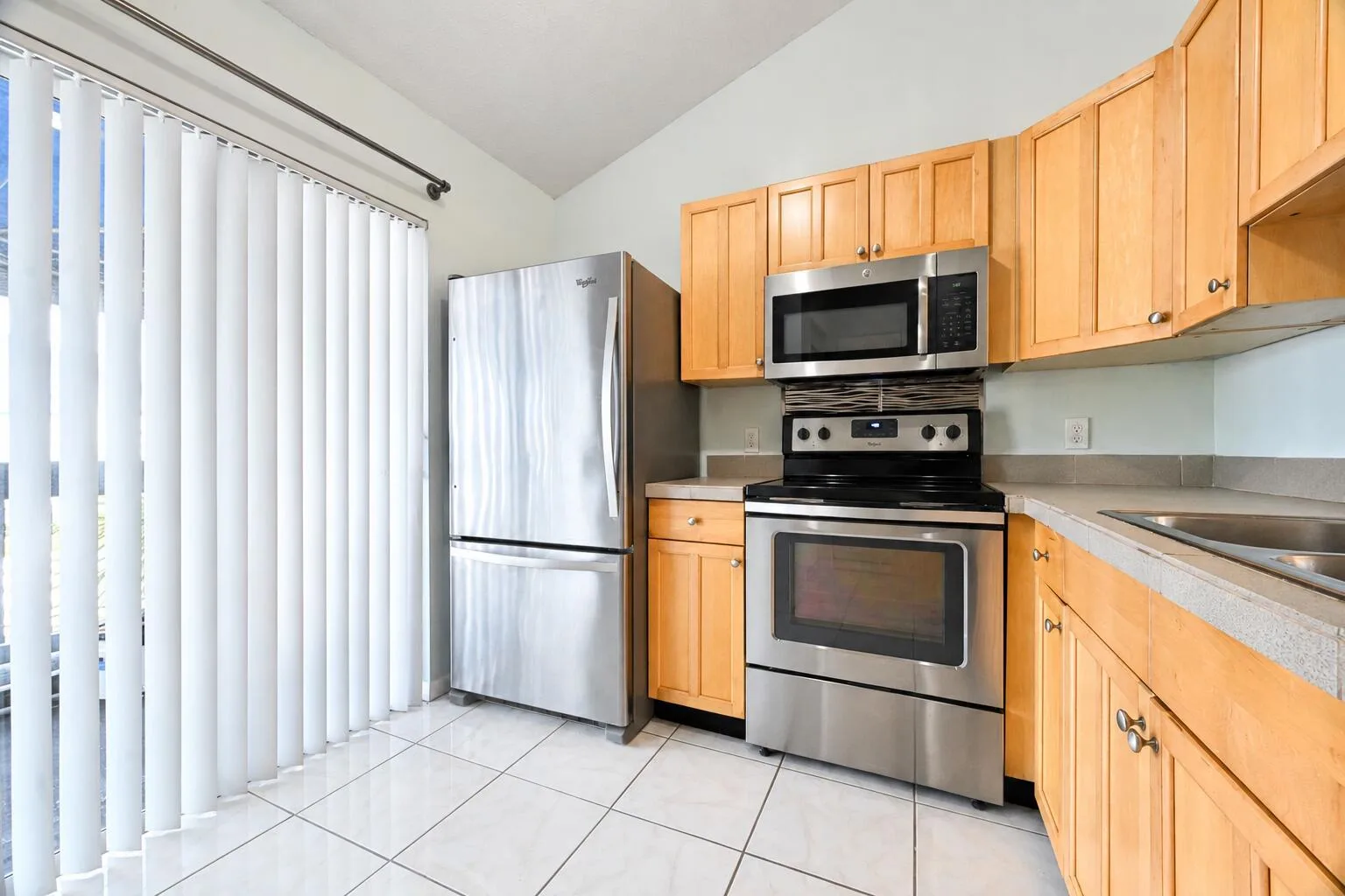 1431 NE 14th Court, Jensen Beach, FL 34957 photo 4