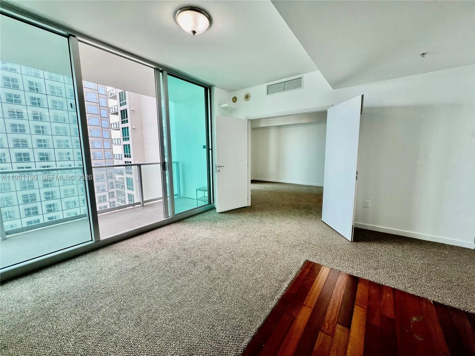 300 S Biscayne Blvd # 2703, Miami, FL 33131