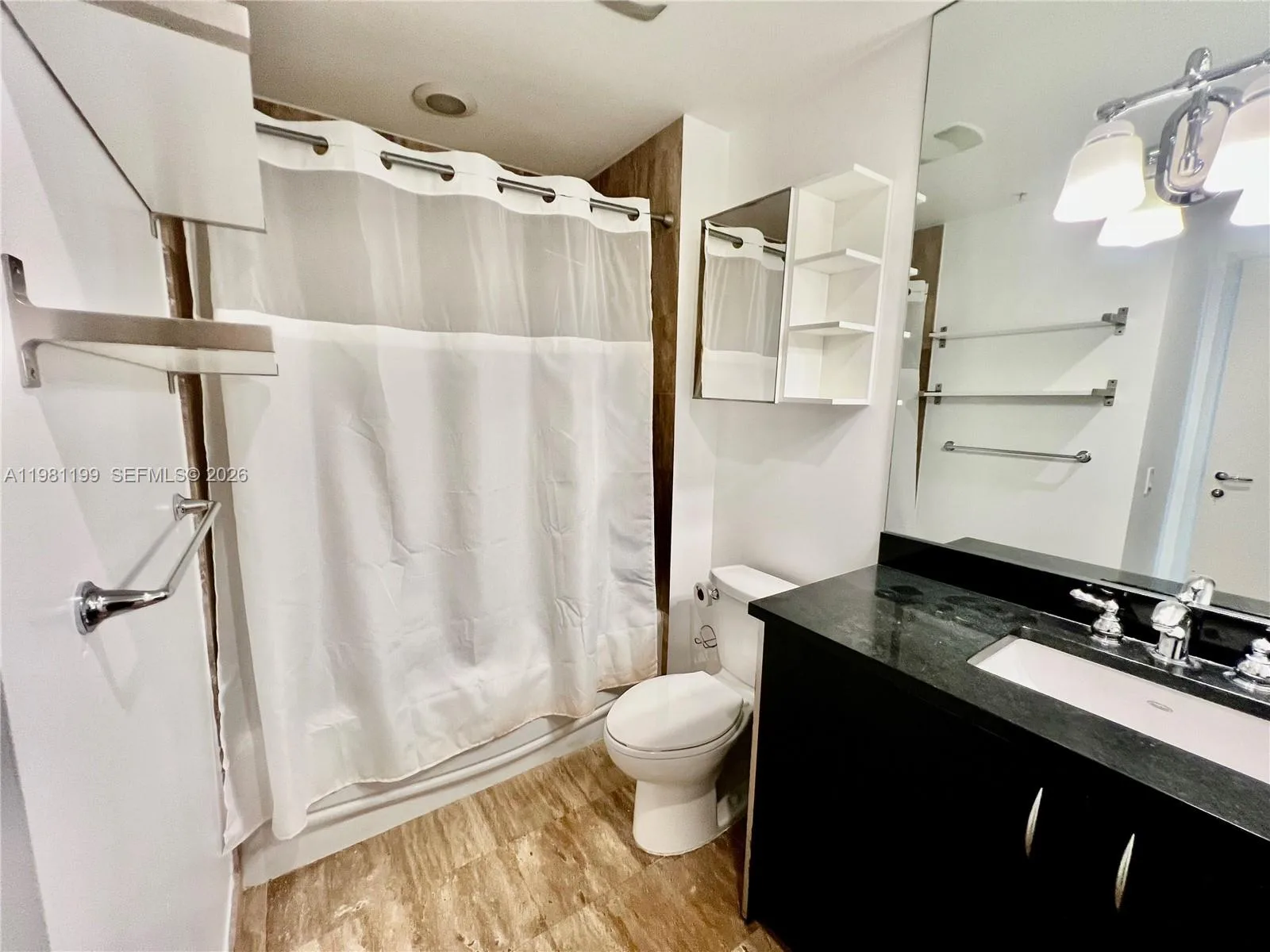 300 S Biscayne Blvd # 2703, Miami, FL 33131 photo 12