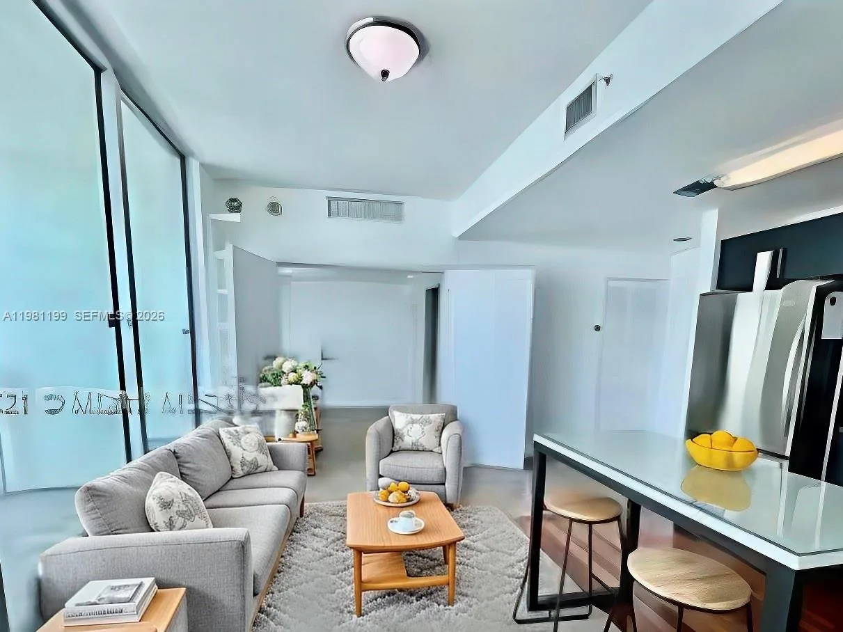 300 S Biscayne Blvd # 2703, Miami, FL 33131 photo 4