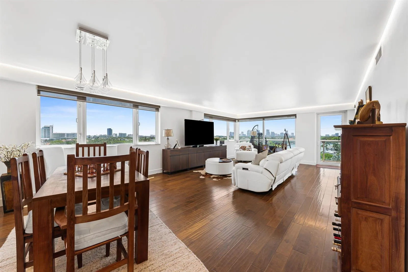 3000 Holiday Drive # 905, Fort Lauderdale, FL 33316
