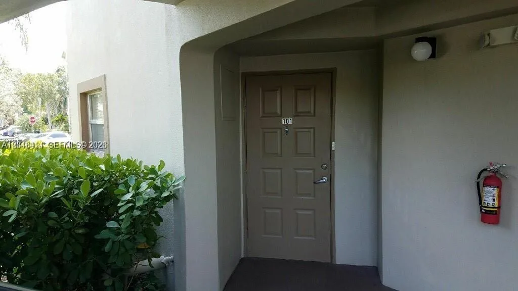 550 SW 137th Ave # 101L, Pembroke Pines, FL 33027 photo 9