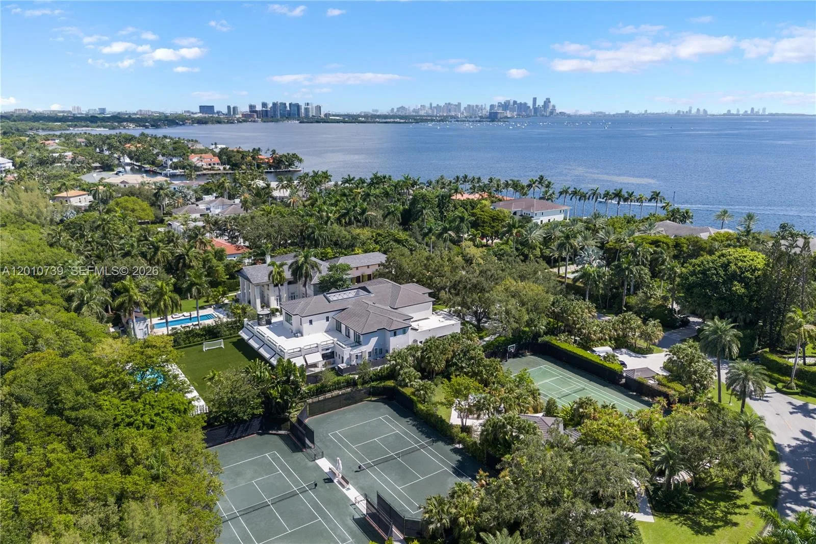 26 Tahiti Beach Island Rd, Coral Gables, FL 33143 photo 12