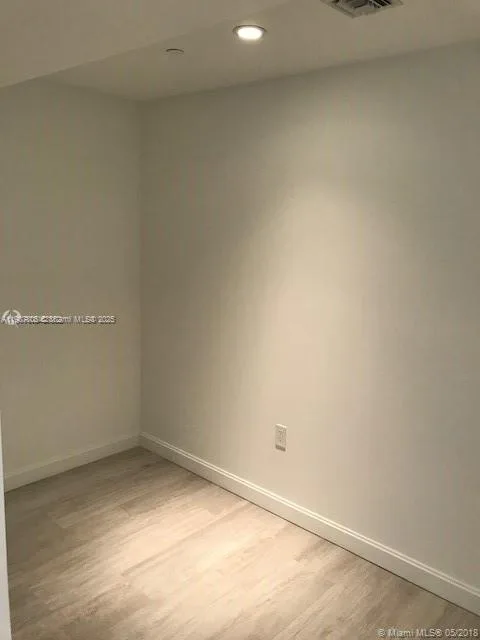 55 SW 9th St # 2510, Miami, FL 33130 photo 5
