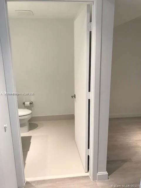 55 SW 9th St # 2510, Miami, FL 33130 photo 7