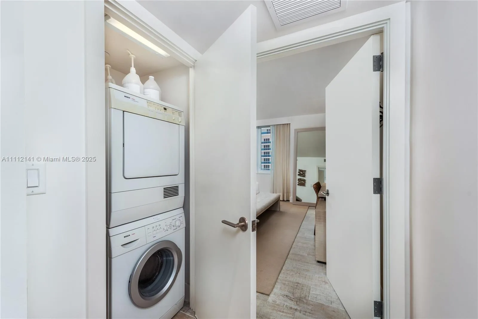 102 24th St # 1208, Miami Beach, FL 33139 photo 6