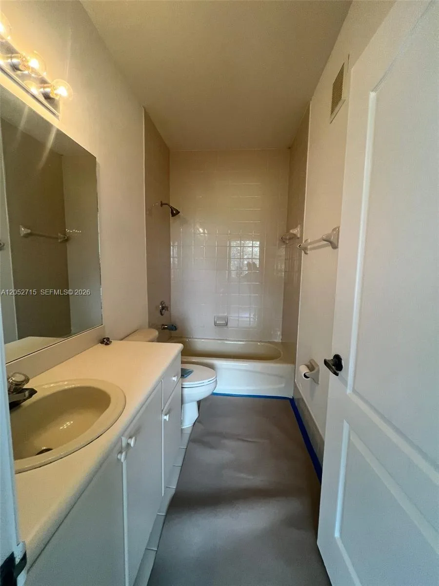7200 NW 177th St # 206-7, Hialeah, FL 33015 photo 7