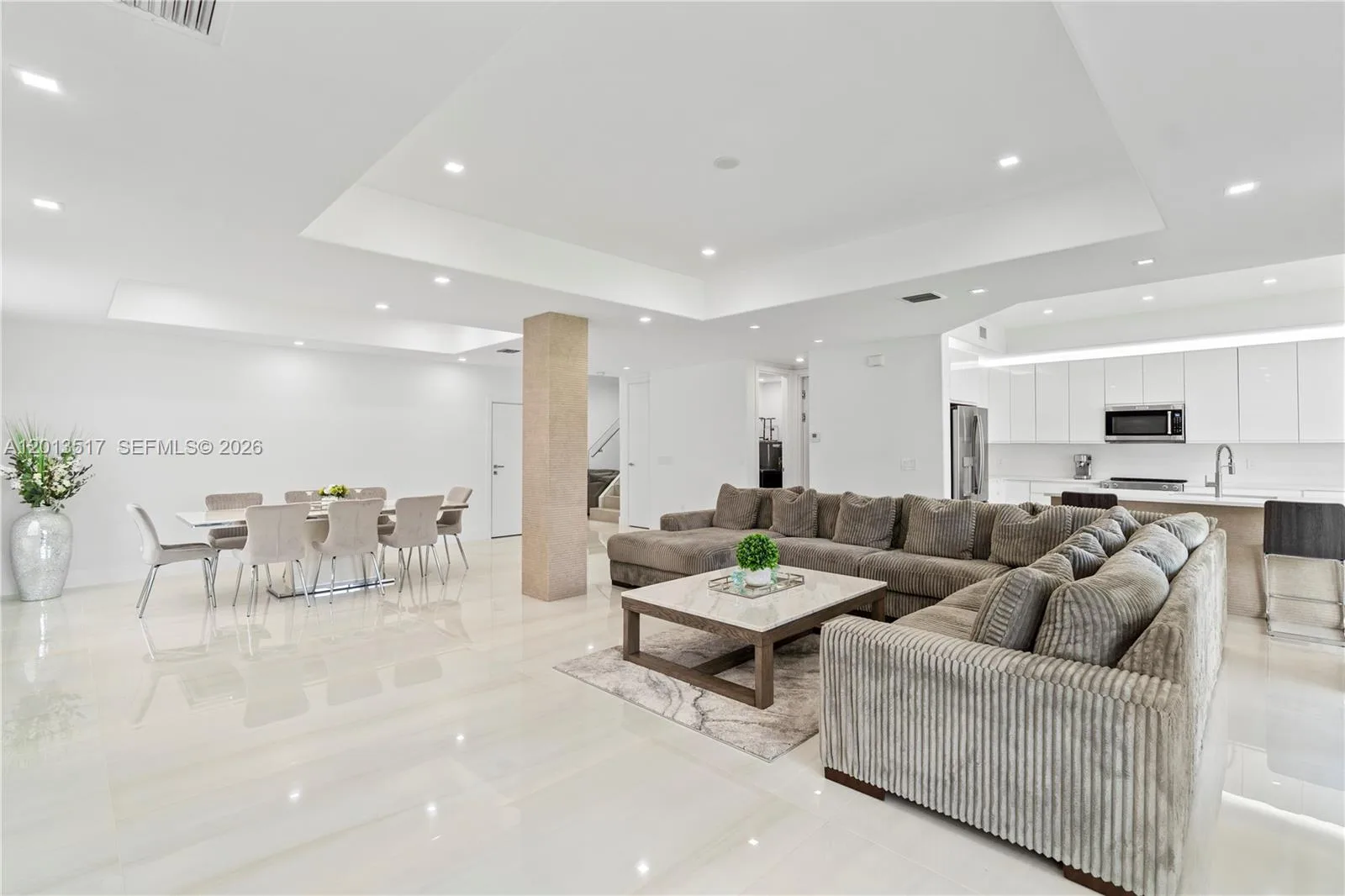 3188 NE 211th Ter, Aventura, FL 33180