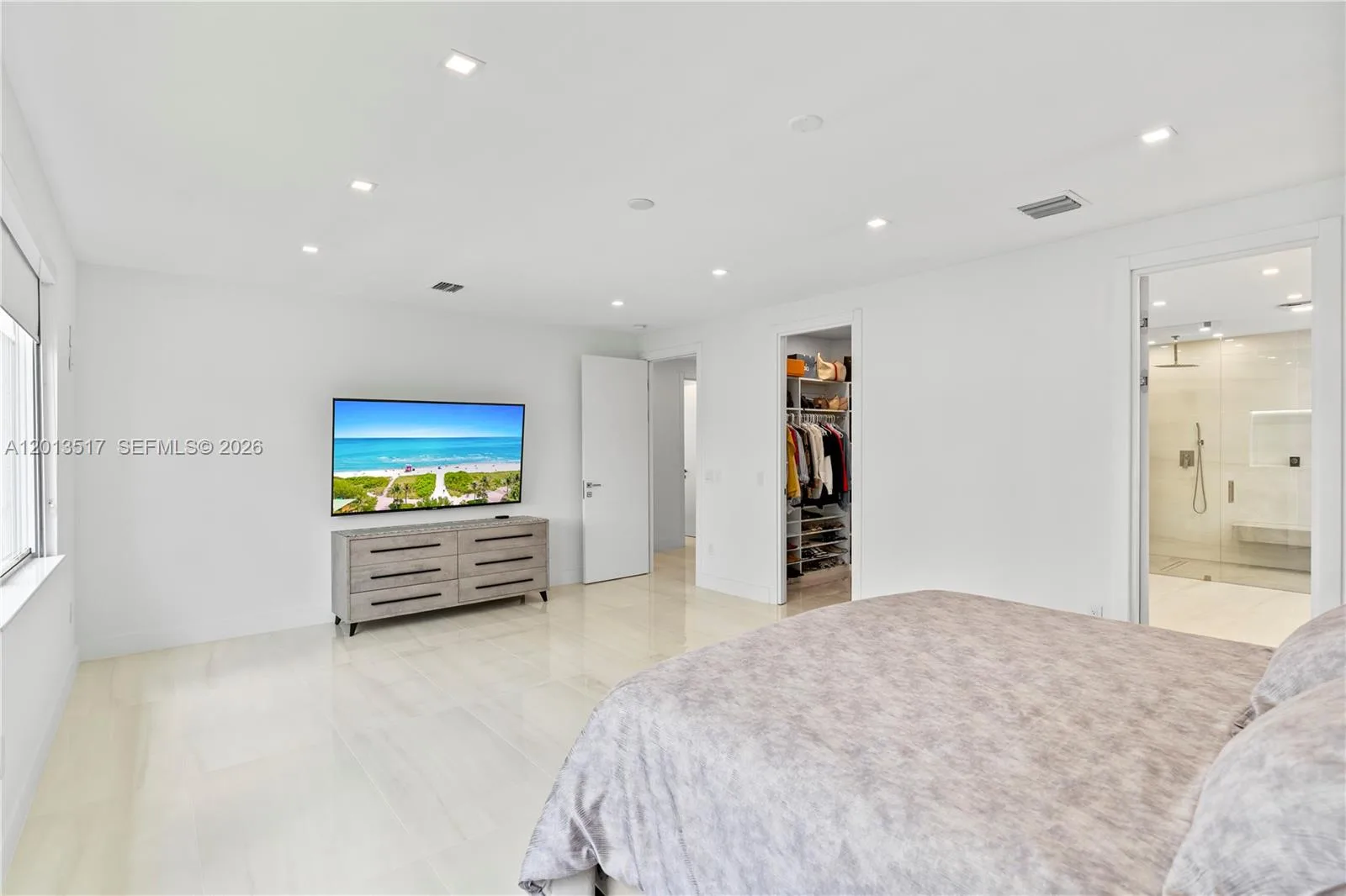 3188 NE 211th Ter, Aventura, FL 33180 photo 9