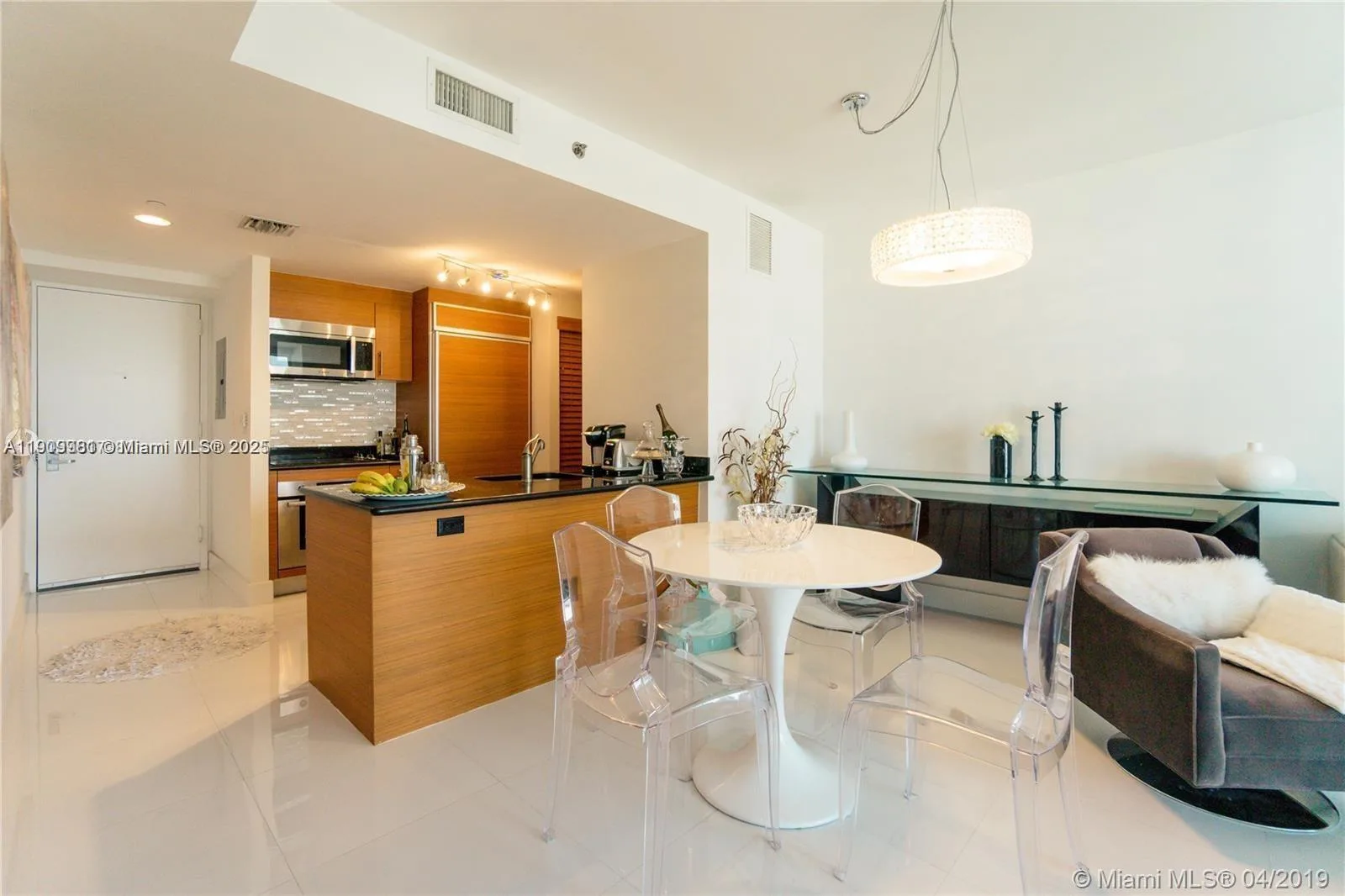 50 Biscayne Blvd # 1807, Miami, FL 33132 photo 3