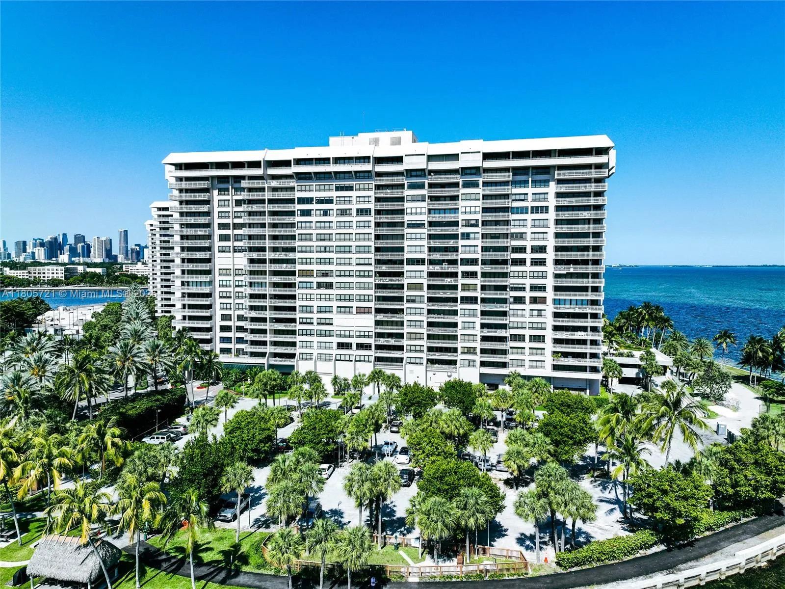 1 Grove Isle Dr # A310, Miami, FL 33133