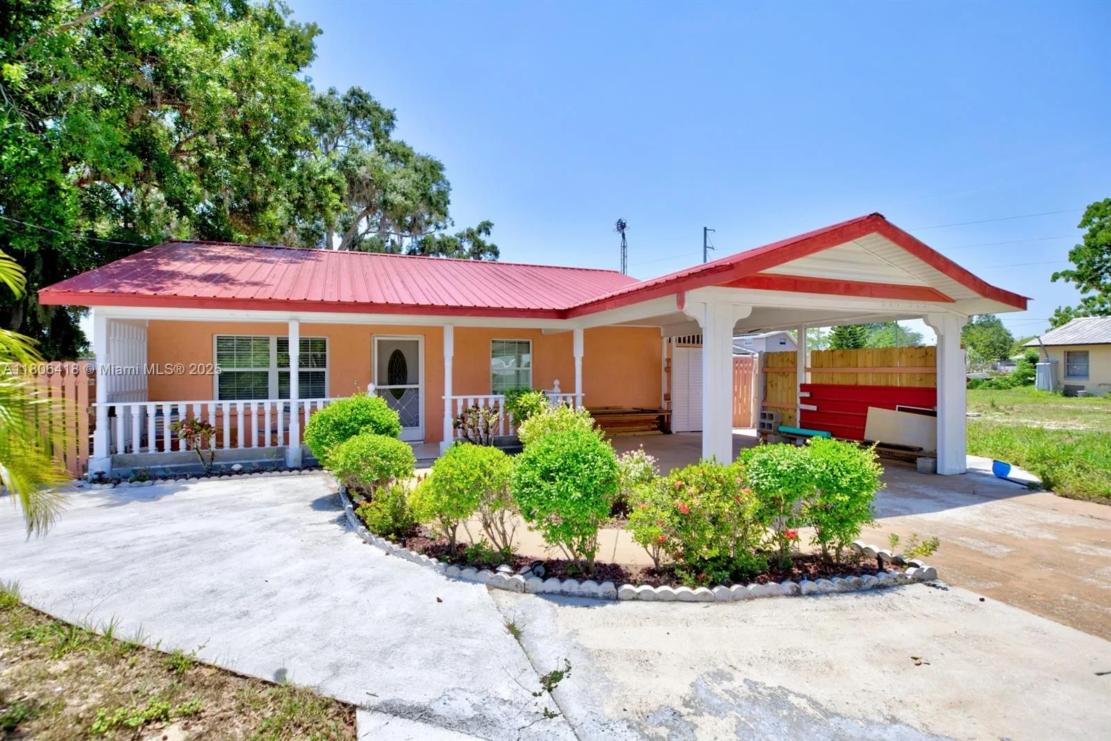 210 Joe Hilton Street, Avon Park, FL 33825 photo 3